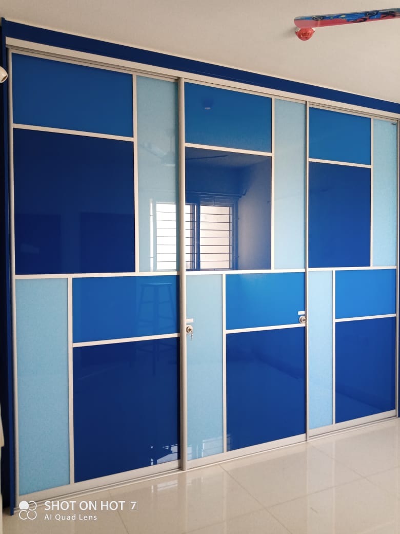 lowest-price-lacquer-glass-wardrobe-designs-in-gurgaon-gurugram-best-price-cheapest-price-glass-wardrobe-gurgaon-india